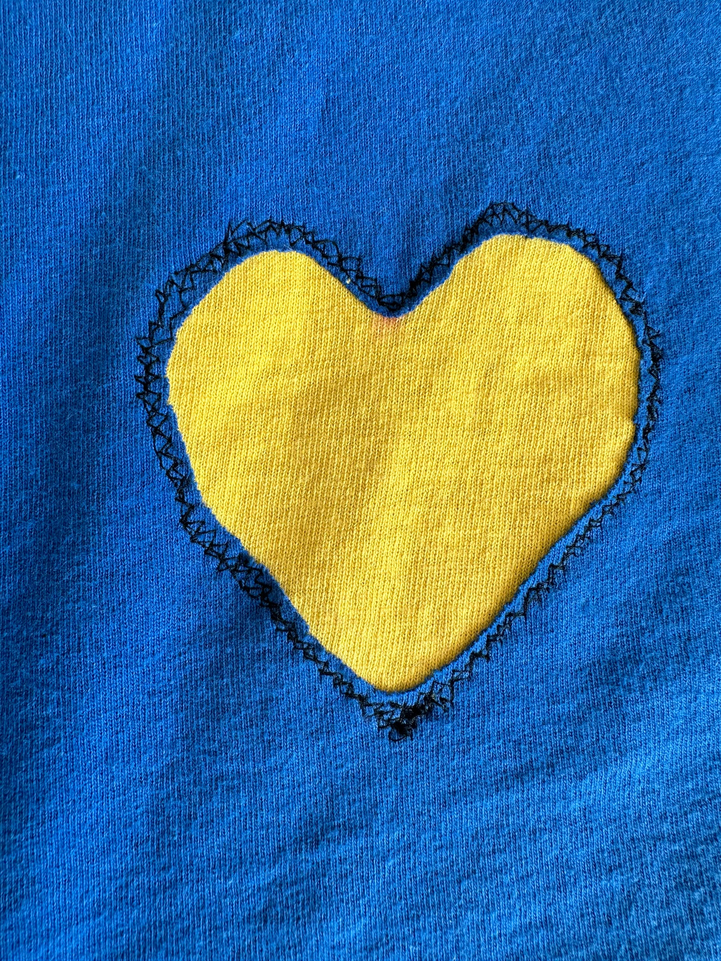 Yellow loves Blue